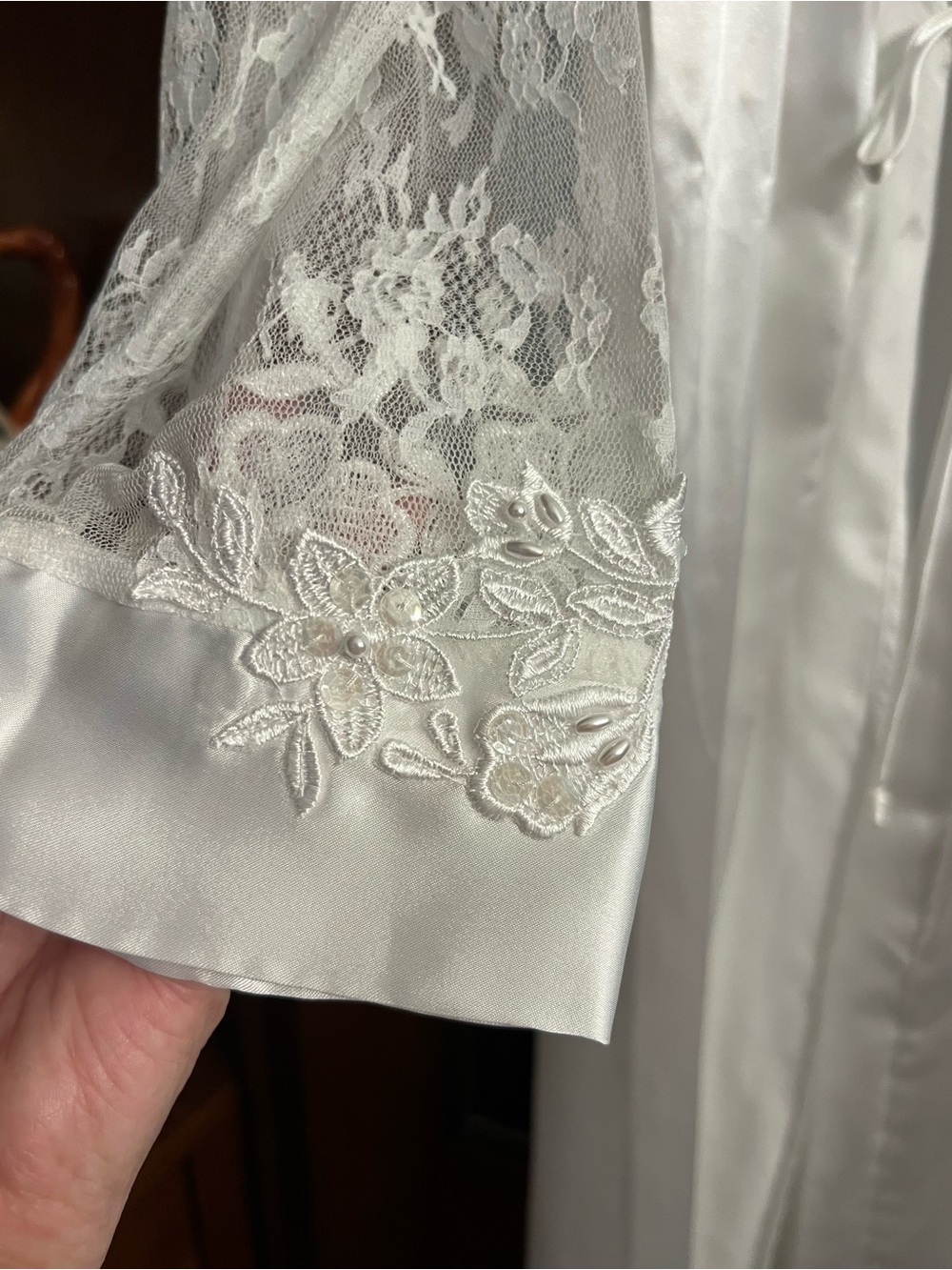 Lily Bloom Ivory Satin Robe with Floral Lace Shoulders - Picture 6 of 11